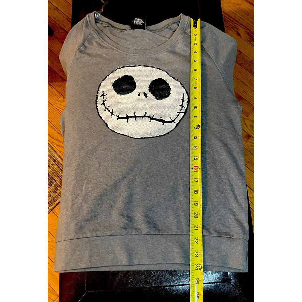 The Nightmare Before Christmas Women's Sz L‎ Sequin Jack Skellington Sweater - Picture 6 of 6